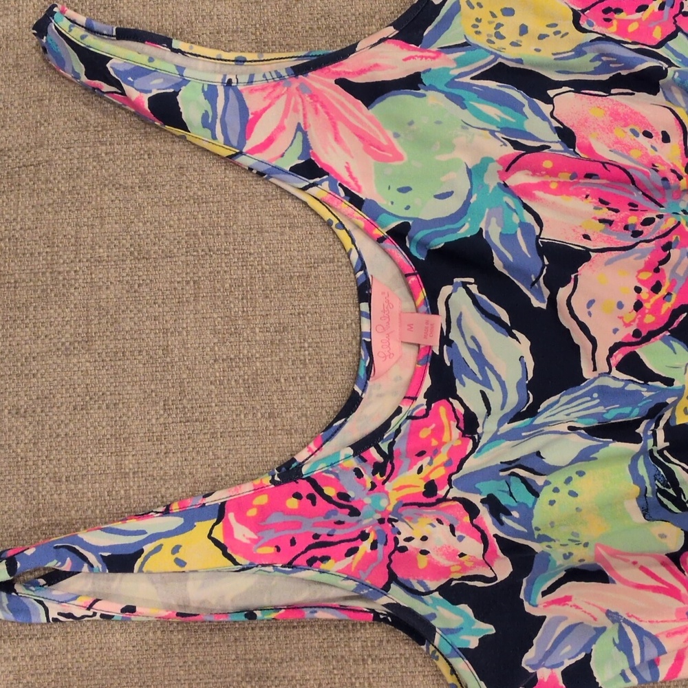 Lilly Pulitzer Tala Romper Women's Medium Navy Capri Soleil - Picture 2 of 7